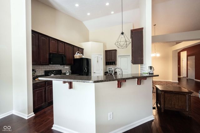 9862 N Port Drive, Mccordsville, IN 46055