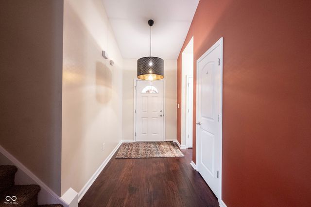 9862 N Port Drive, Mccordsville, IN 46055