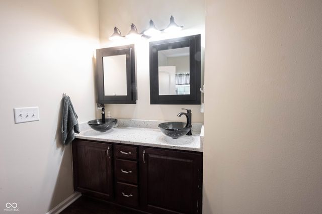 9862 N Port Drive, Mccordsville, IN 46055