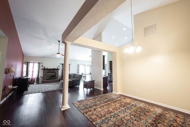 9862 N Port Drive, Mccordsville, IN 46055