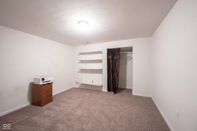 9862 N Port Drive, Mccordsville, IN 46055