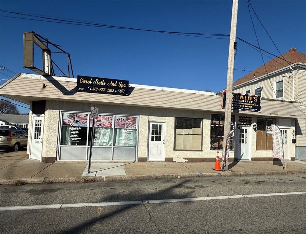 899 Cranston Street, Cranston, RI 02920