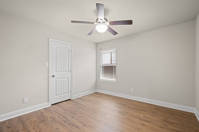 785 Chase Avenue, Cleburne, TX 76031