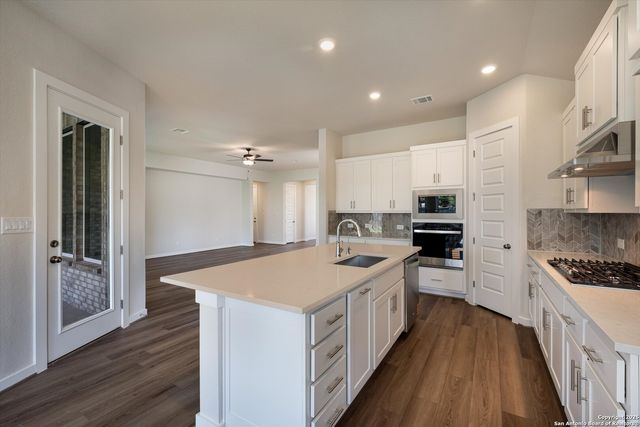 349 Vuelo, New Braunfels, TX 78132