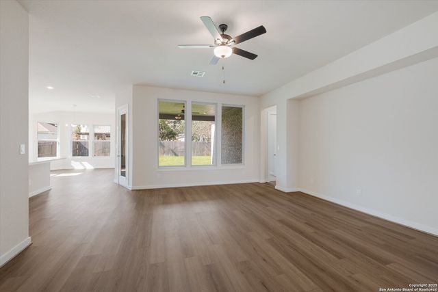 349 Vuelo, New Braunfels, TX 78132