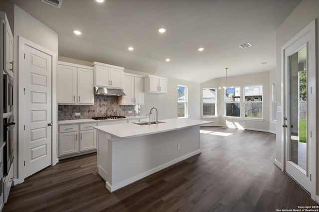 349 Vuelo, New Braunfels, TX 78132