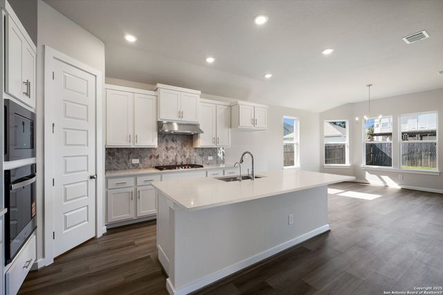 349 Vuelo, New Braunfels, TX 78132