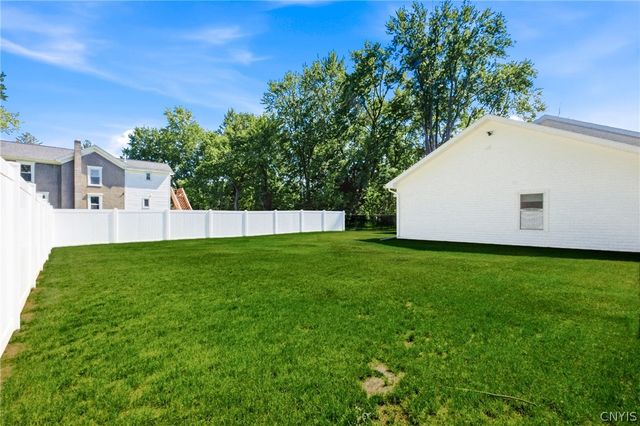 305 Grand Street, Oneida, NY 13421