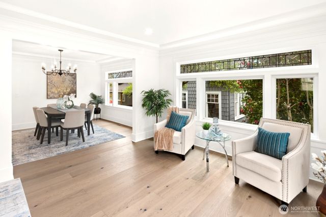 2500 Lorentz Place N, Seattle, WA 98109