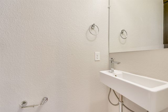 1811 Euclid Avenue 2, Dallas, TX 75206