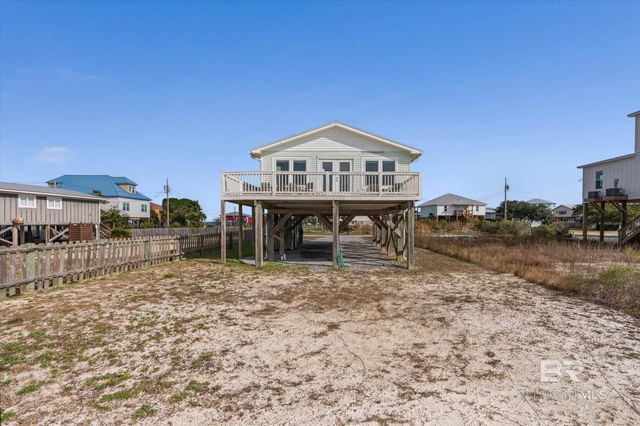2423 Choctaw Road, Gulf Shores, AL 36542