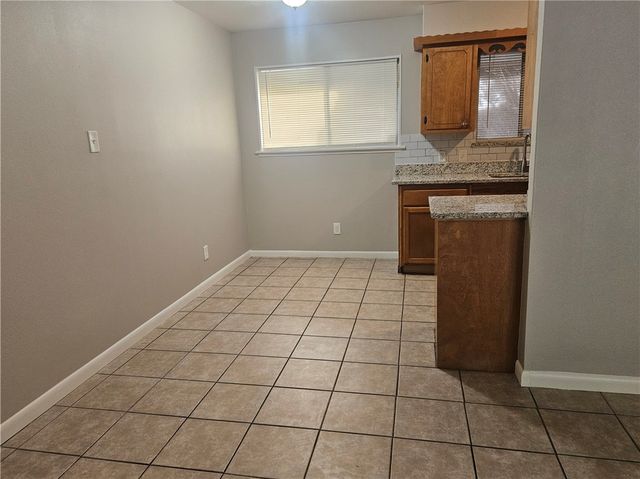 4010 Tripoli Dr, Corpus Christi, TX 78411