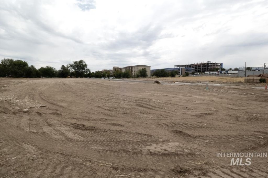 3635 W Elder Street, Boise, ID 83705 photo 5