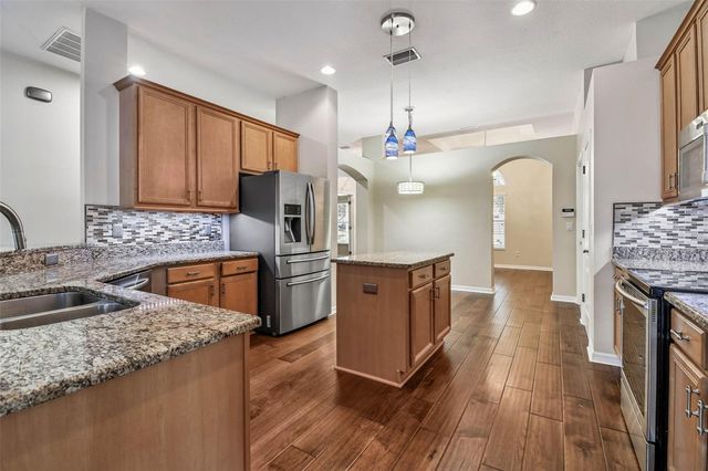 9311 MANGROVE COURT, Tampa, FL 33647