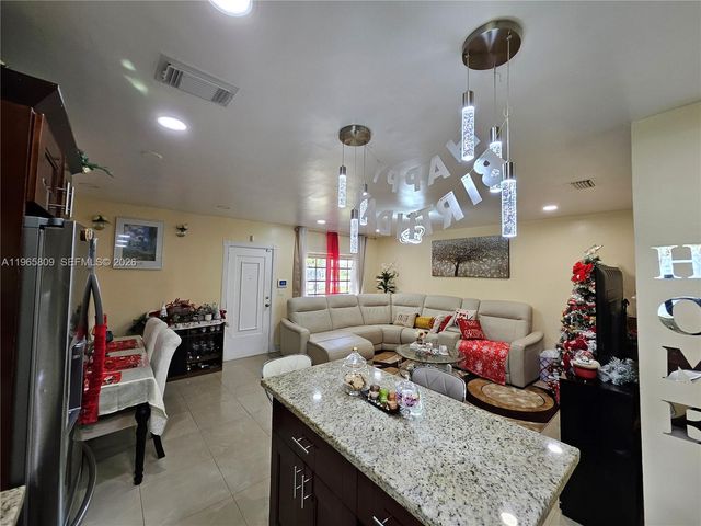 1232 NE 181st St, North Miami Beach, FL 33162