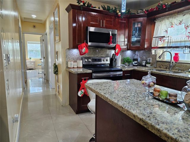 1232 NE 181st St, North Miami Beach, FL 33162