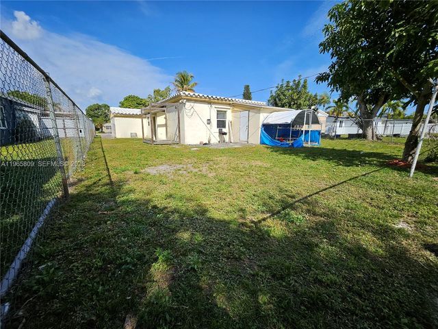 1232 NE 181st St, North Miami Beach, FL 33162
