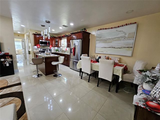 1232 NE 181st St, North Miami Beach, FL 33162