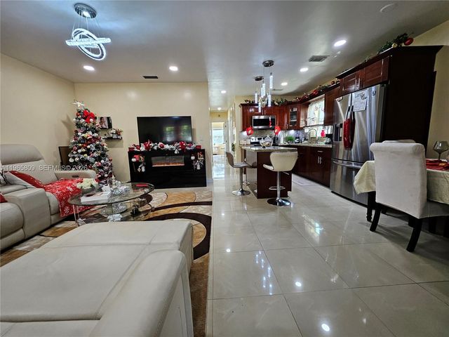 1232 NE 181st St, North Miami Beach, FL 33162