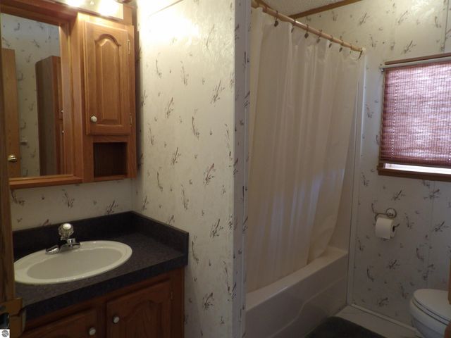 380 Fairway Drive, Cadillac, MI 49601