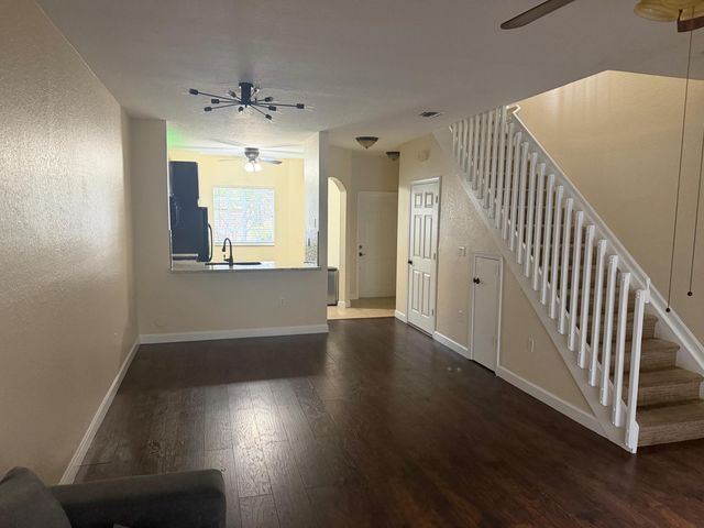 8839 S Isles Circle, Tamarac, FL 33321