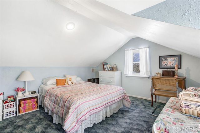 12 Winslow Lane, Des Peres, MO 63131