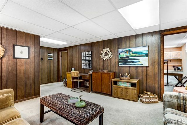 12 Winslow Lane, Des Peres, MO 63131