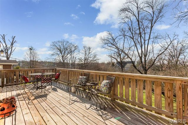 12 Winslow Lane, Des Peres, MO 63131