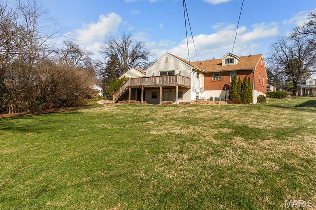 12 Winslow Lane, Des Peres, MO 63131