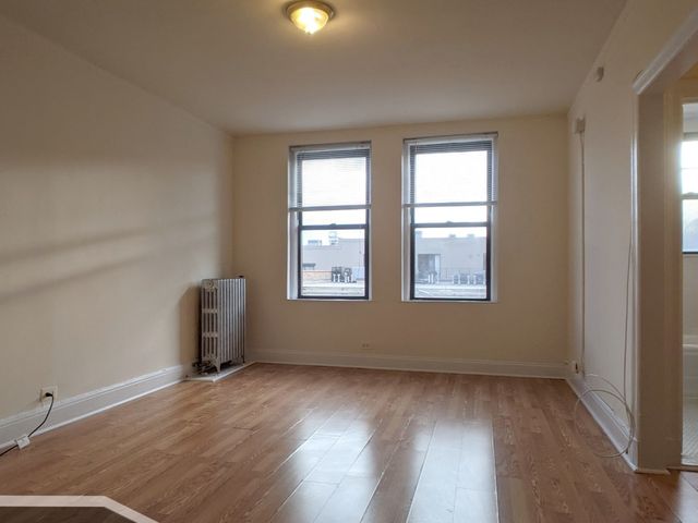 3335 W Diversey Avenue 307, Chicago, IL 60647