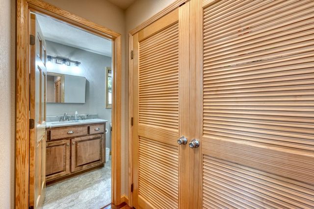 144 Lexington Drive, Brasstown, NC 28902