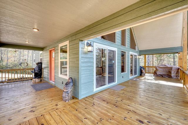 144 Lexington Drive, Brasstown, NC 28902