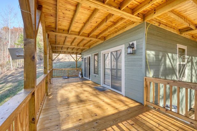 144 Lexington Drive, Brasstown, NC 28902