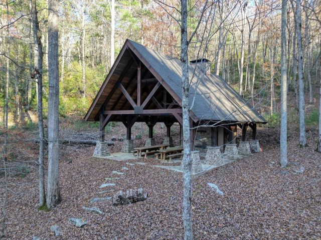 144 Lexington Drive, Brasstown, NC 28902