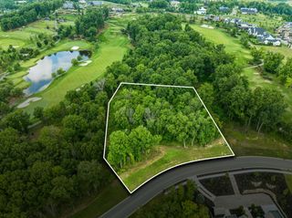 9208 Troubadour Dr, College Grove, TN 37046