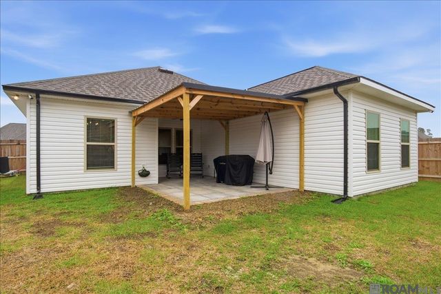 28348 Moreau Dr, Denham Springs, LA 70726