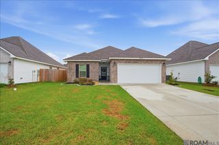 28348 Moreau Dr, Denham Springs, LA 70726