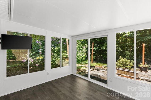 1303 Long Grass Court, Charlotte, NC 28216