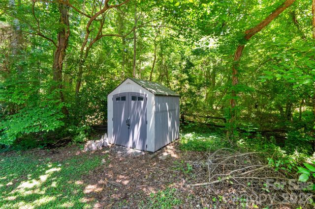 1303 Long Grass Court, Charlotte, NC 28216