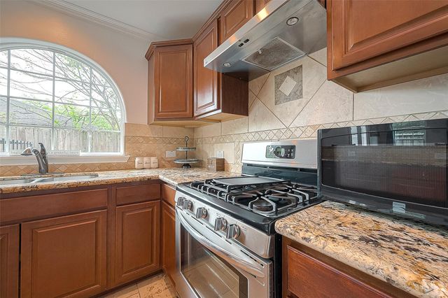 6703 Winton Street, Houston, TX 77021
