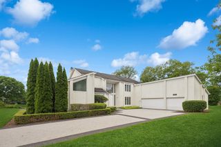 1712 Violet Court, Highland Park, IL 60035