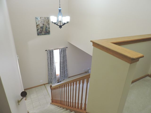 1028 Beninford Lane, Westmont, IL 60559