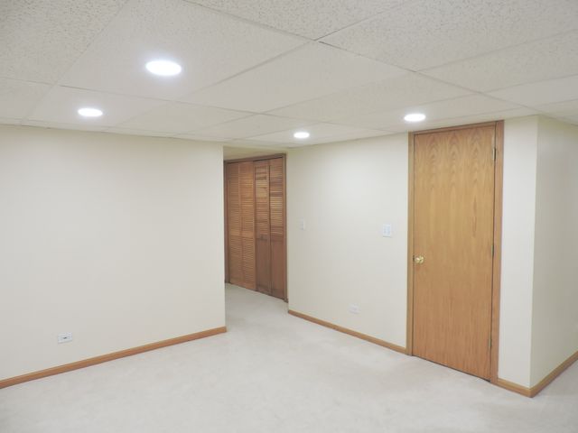 1028 Beninford Lane, Westmont, IL 60559