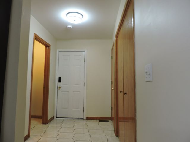 1028 Beninford Lane, Westmont, IL 60559