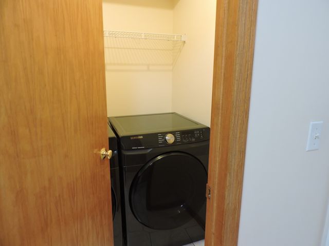 1028 Beninford Lane, Westmont, IL 60559