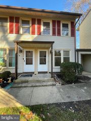 2824 CHABLIS CIR #7, Woodbridge, VA 22192