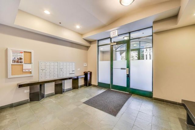 1301 W Washington Boulevard 405, Chicago, IL 60607