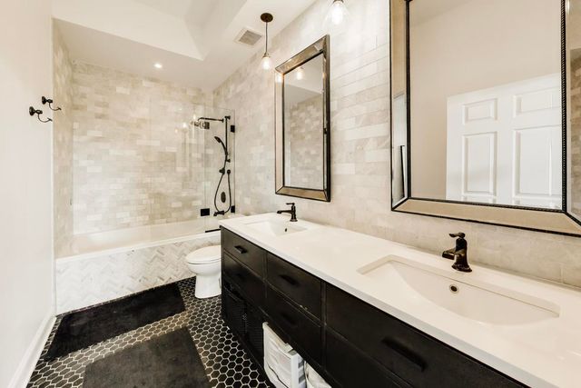 1301 W Washington Boulevard 405, Chicago, IL 60607