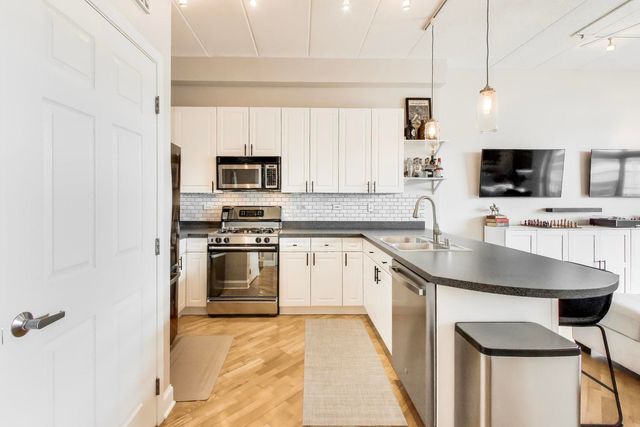 1301 W Washington Boulevard 405, Chicago, IL 60607
