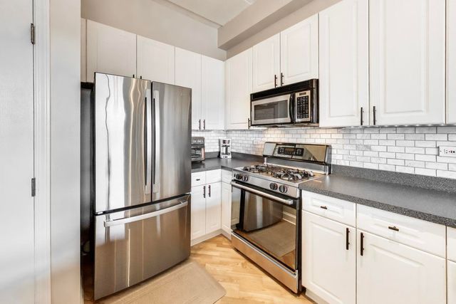 1301 W Washington Boulevard 405, Chicago, IL 60607